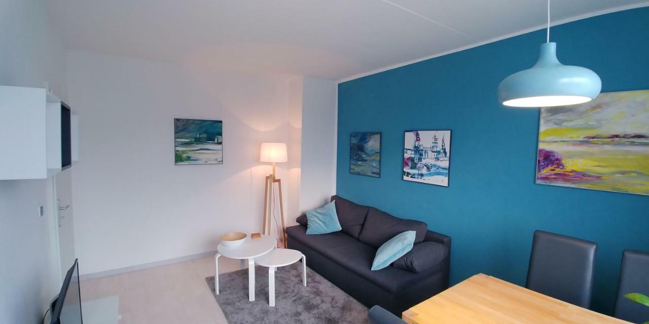 F3 - "Gemuetlich Mit Kunst" Apartment Dresden Luaran gambar
